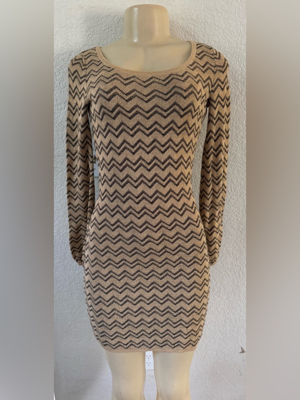 INC International Concepts Beige and Black Chevron Long Sleeve Dress casual y2k
